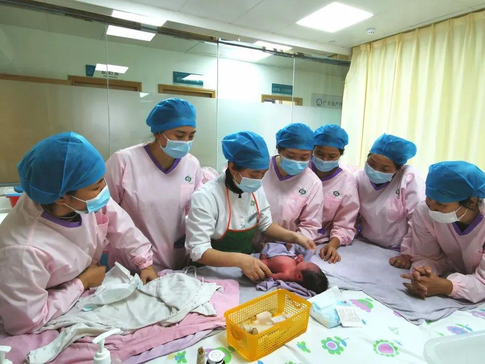 十堰妇婴监护型护送